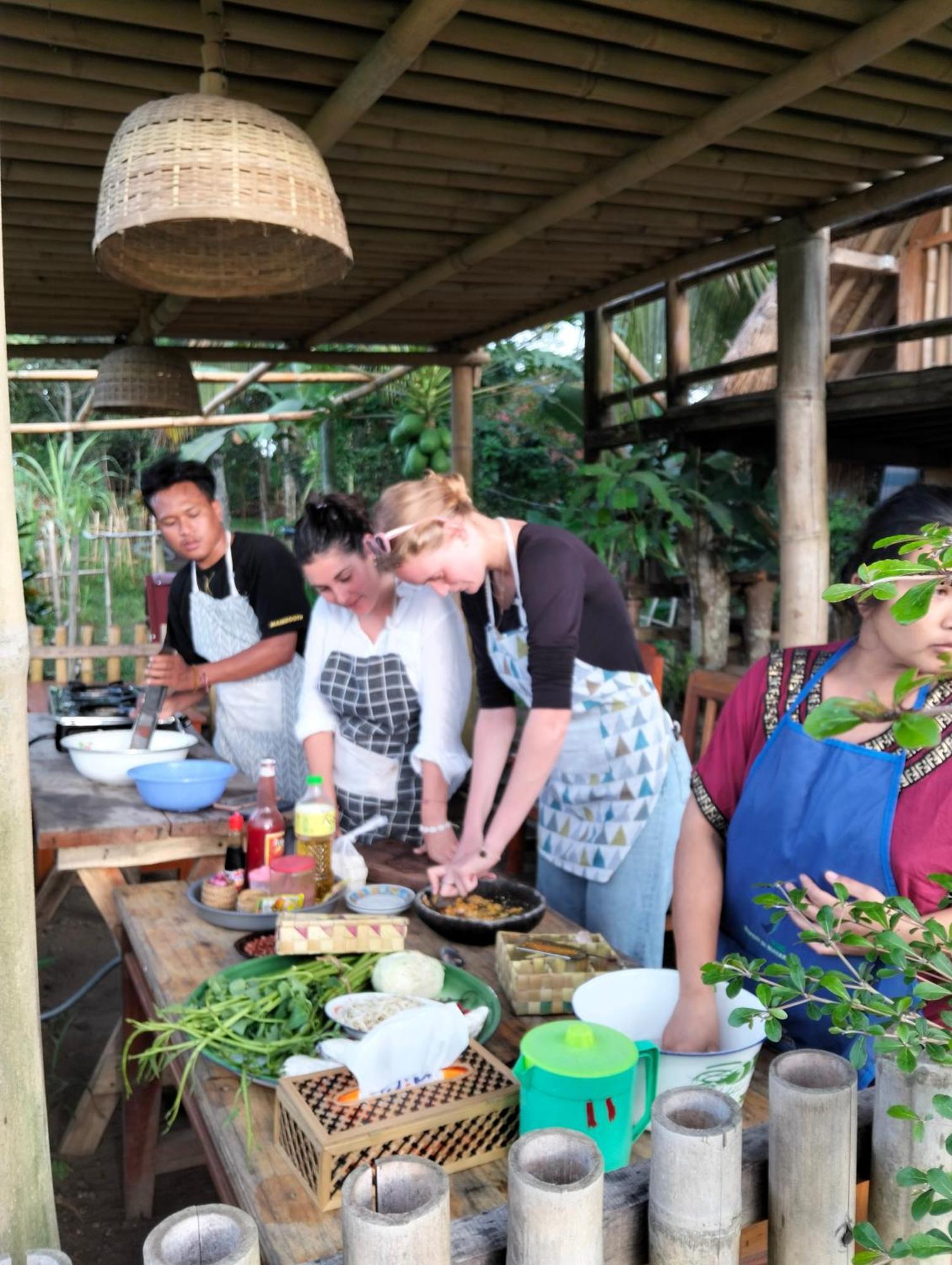 Girang Rinjani Bungalows Tetebatu Extérieur photo