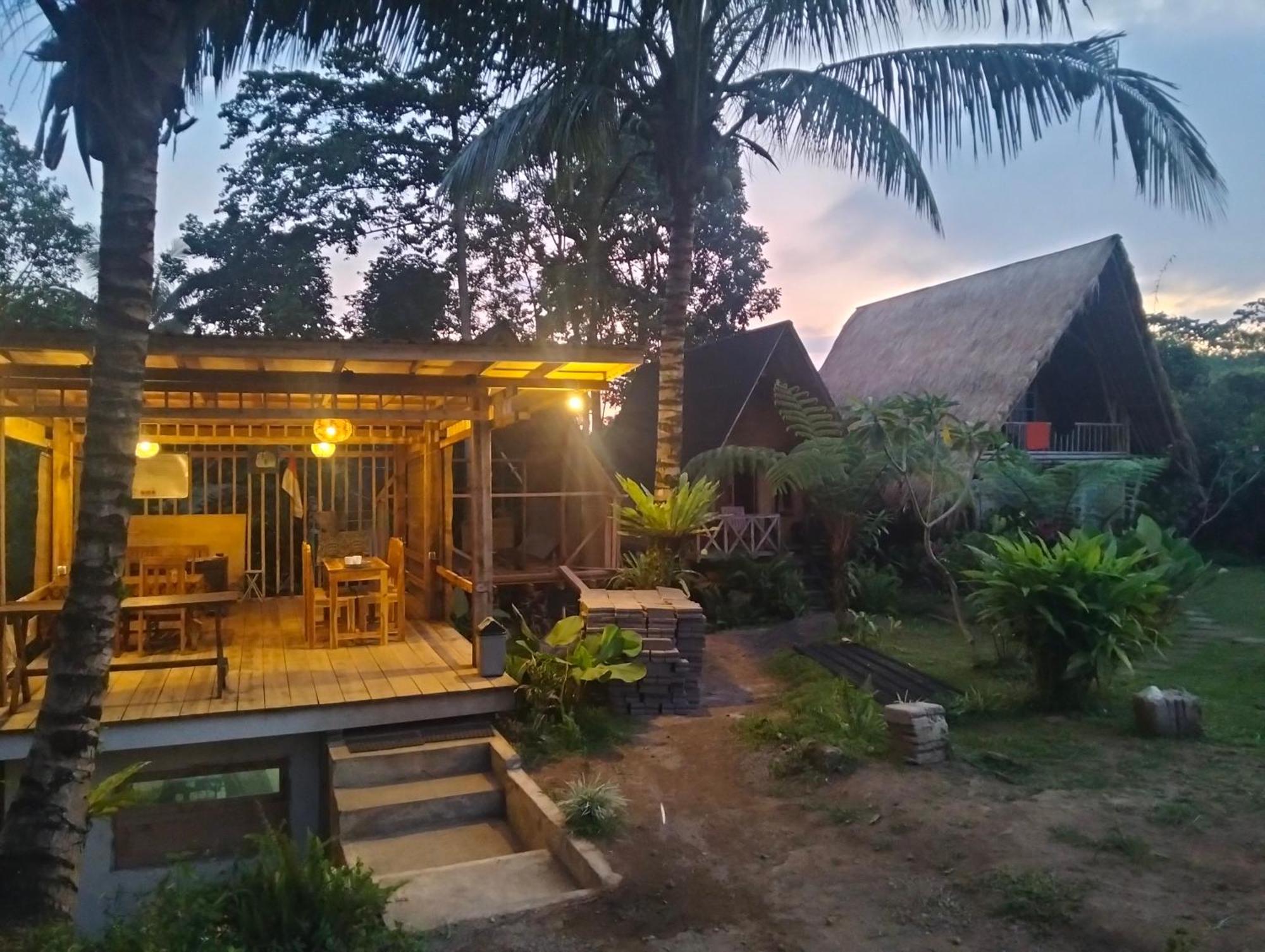Girang Rinjani Bungalows Tetebatu Extérieur photo